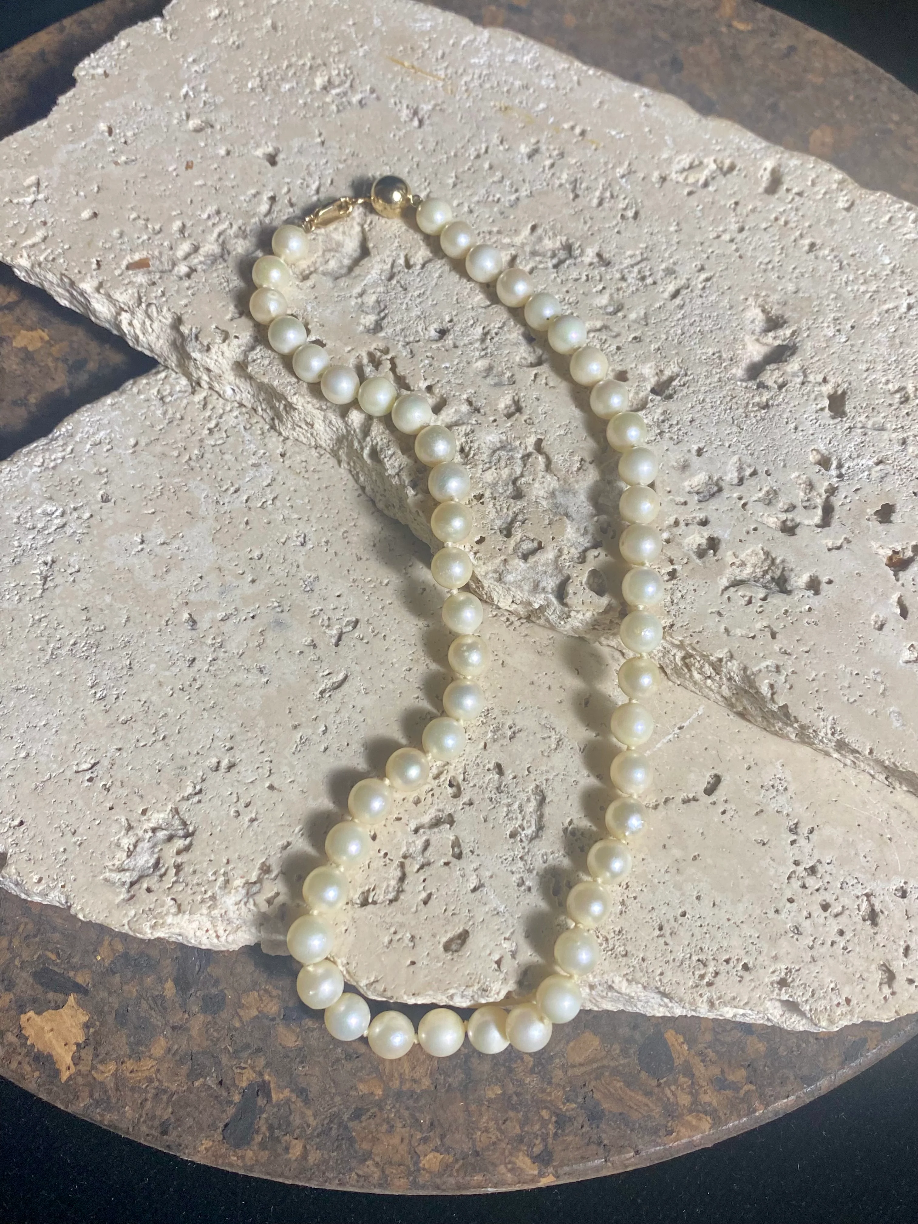 Pearl Necklace With Gold Clasp - Image 2