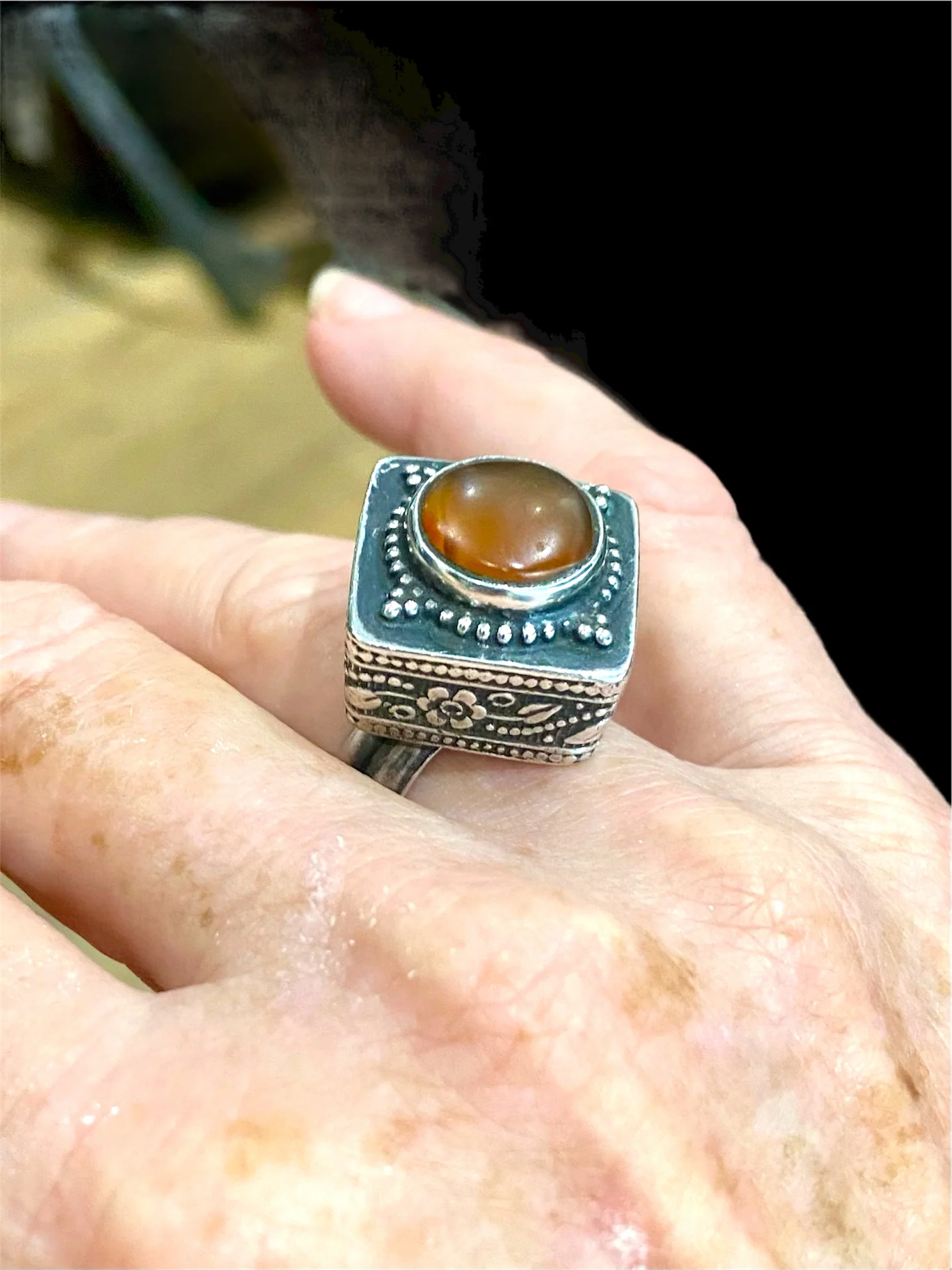 Vintage Carnelian Ring From Afghanistan - Image 7